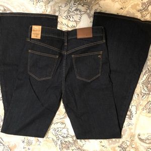Madewell Flea Market Flare size 27